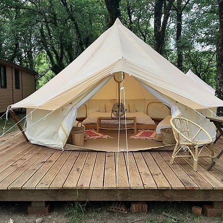 Camping Vila De Sarria Buitenkant foto