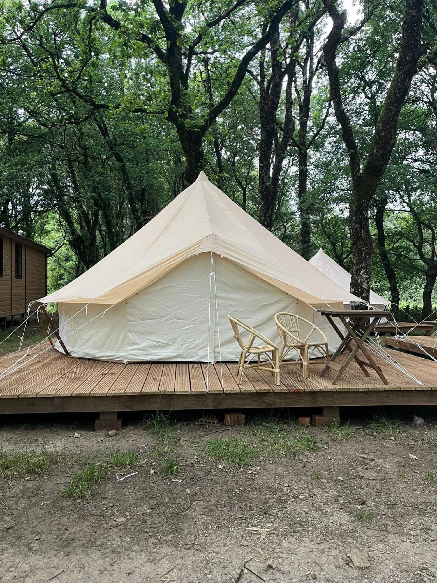 Camping Vila De Sarria Buitenkant foto