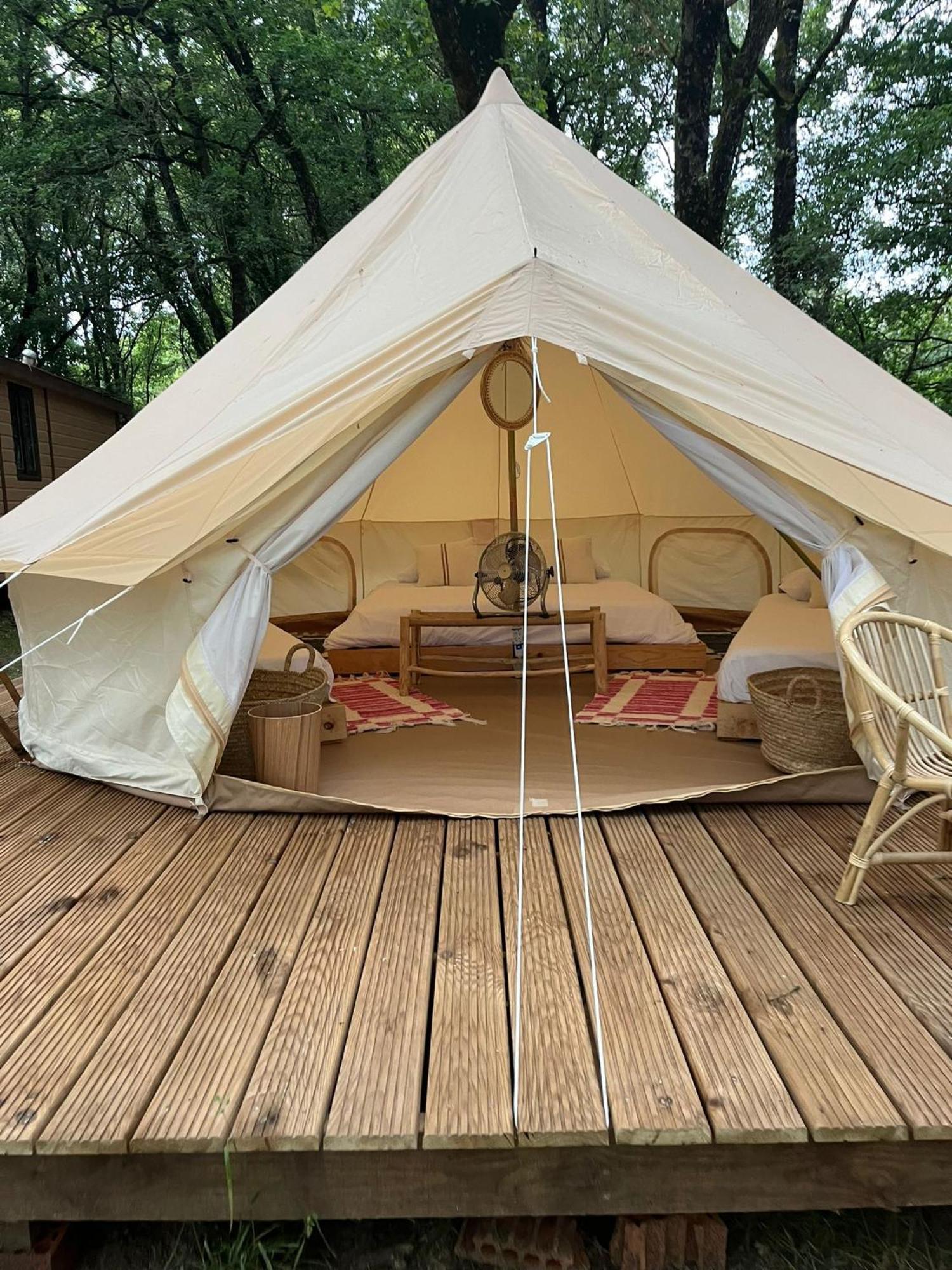 Camping Vila De Sarria Buitenkant foto